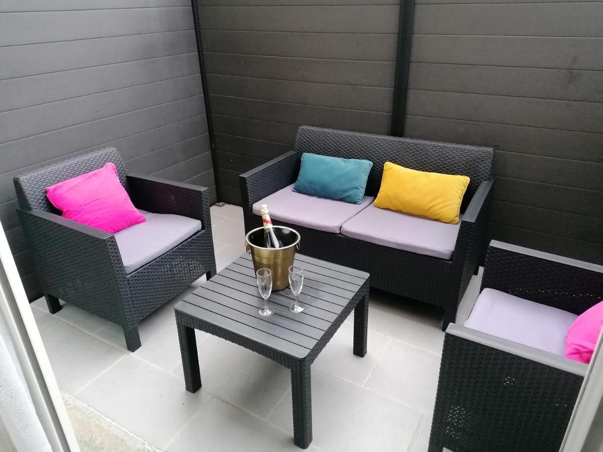 Charmant Appartement T2 Dans Villa Avec En Supplement Spa Exterieur De Mai A Septembre Laveyron Exterior foto